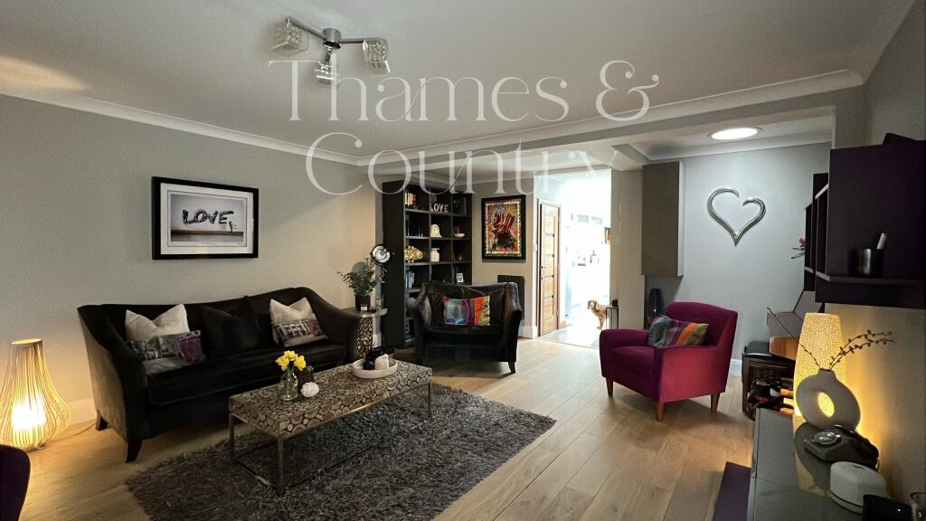 Reception 1 - Lounge