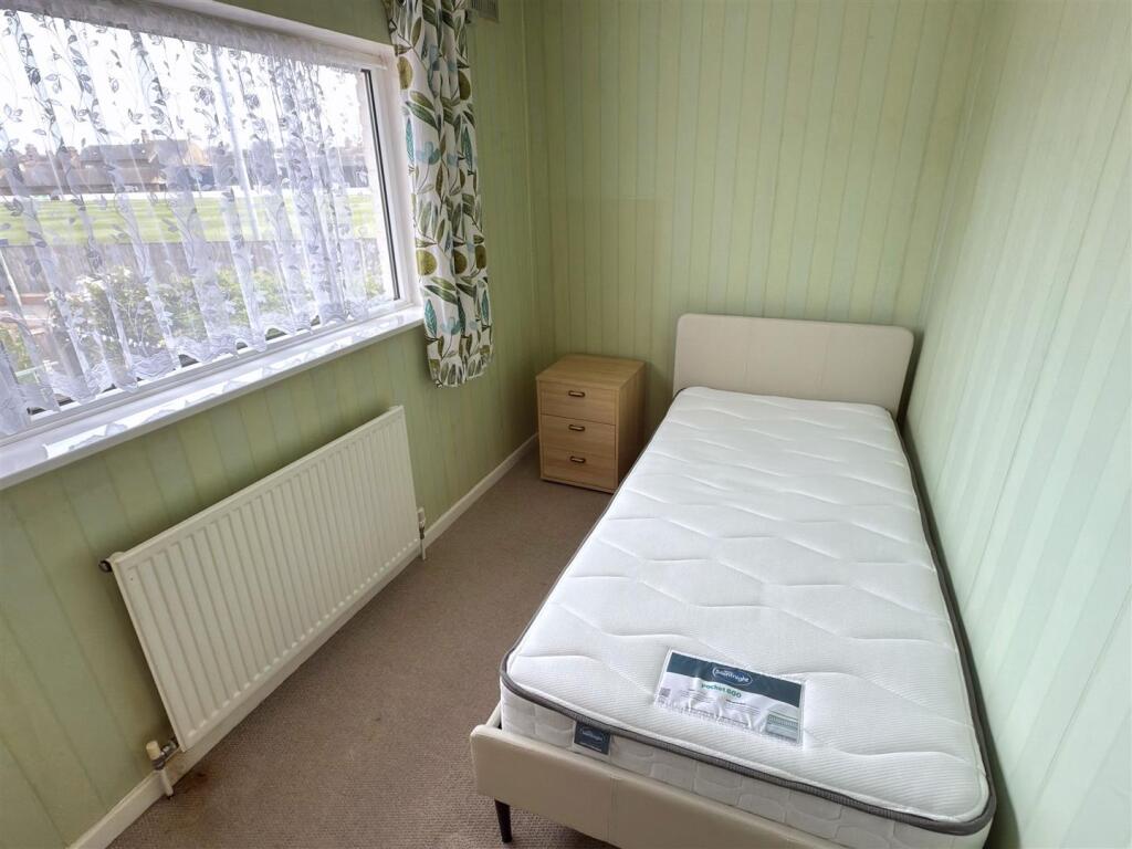 BED 2.jpg