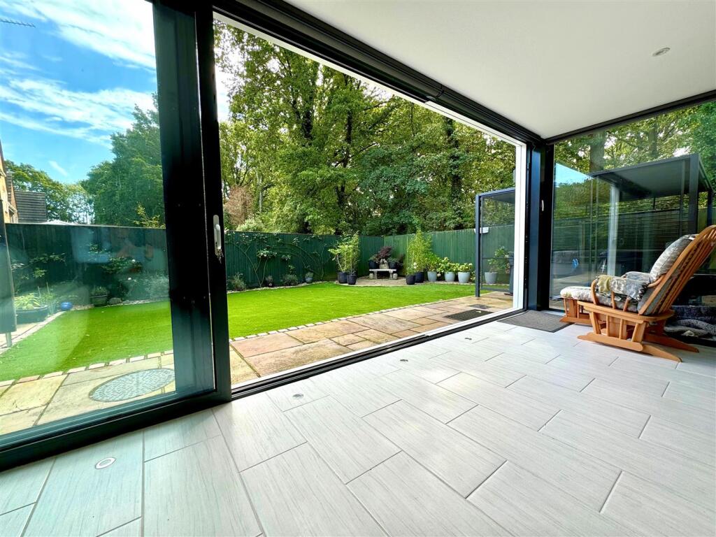 bi-folds.jpg