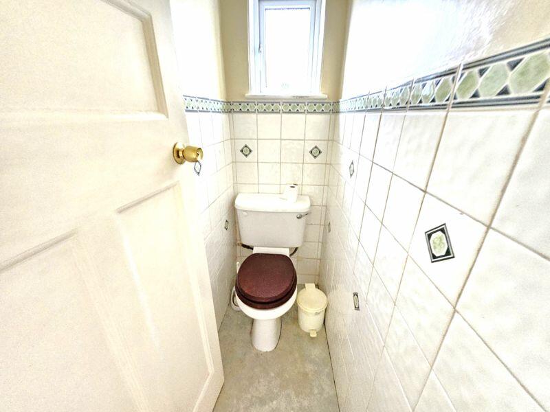 Photo 33
