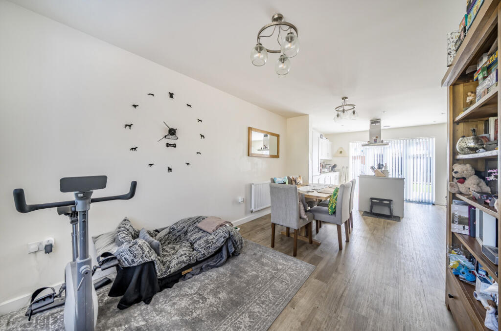 1348948-5-68beb56...