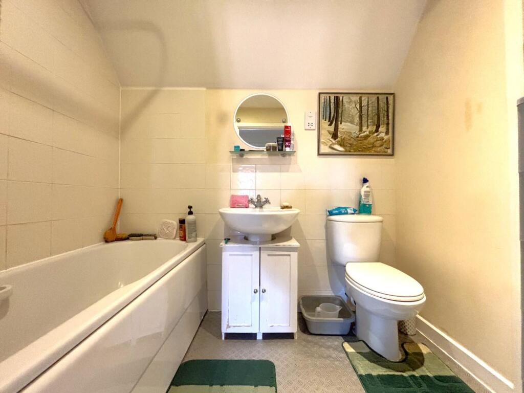 Bathroom.jpeg