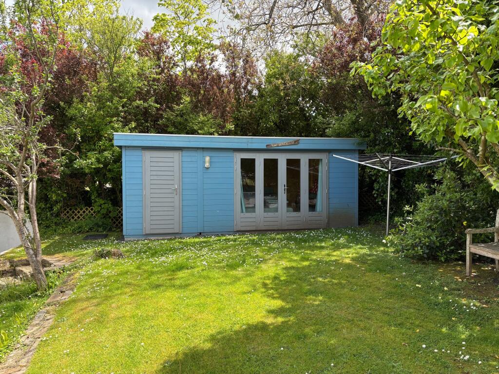 68236f977f166_Rosemayne-summerhouse