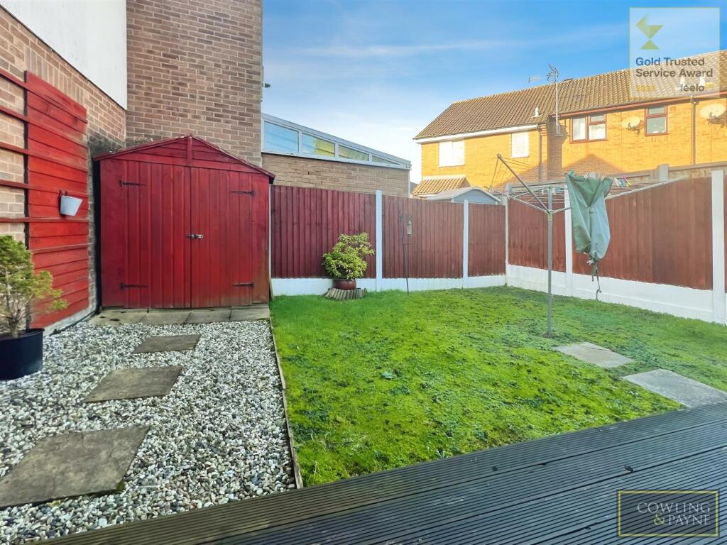 PRIVATE REAR GARDEN