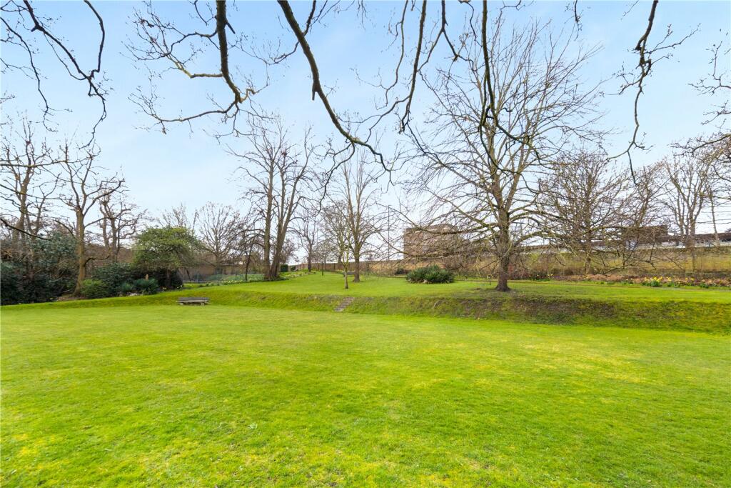 Communal Grounds