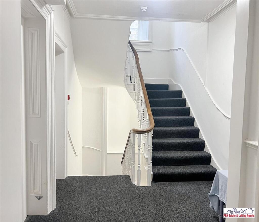 Communal stairs