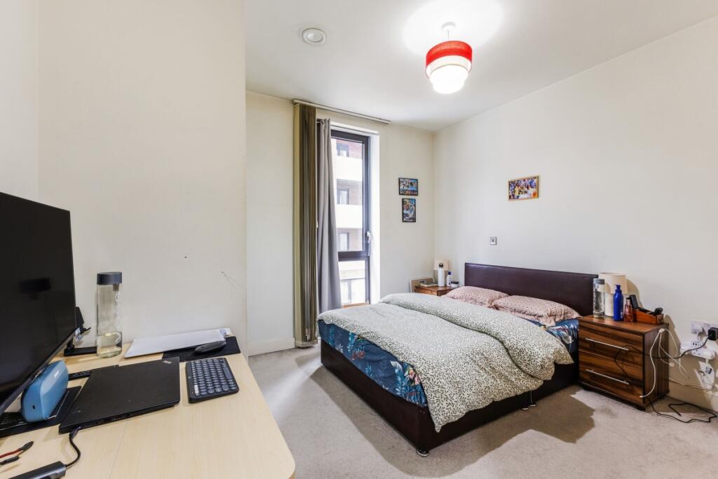 Bedroom One (3)