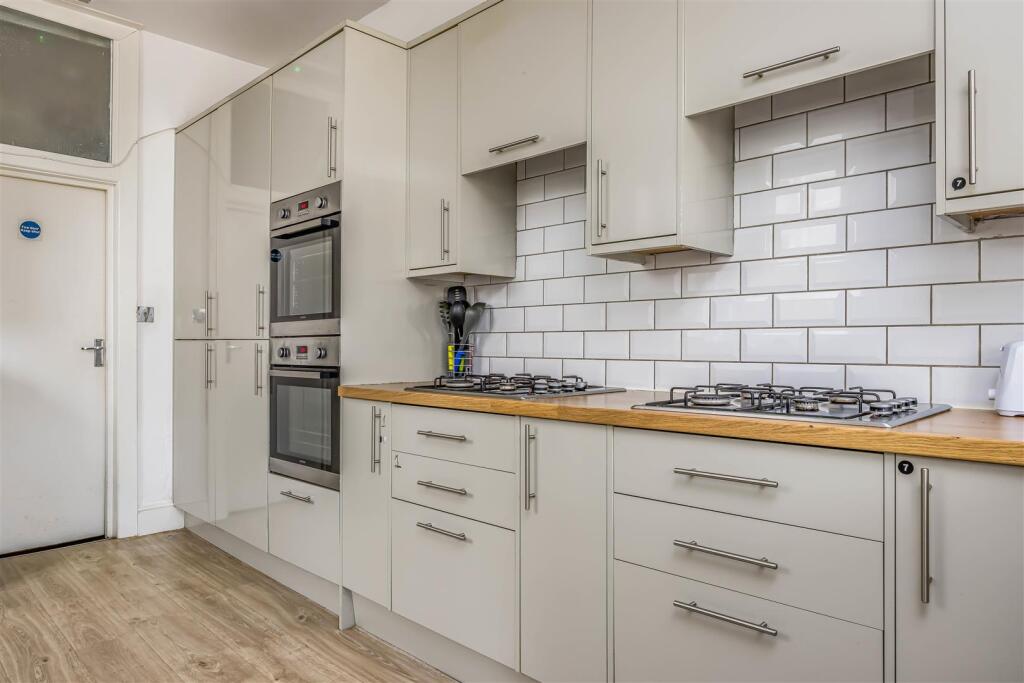 59 Waverley Road, Southsea-Small-PorticoMarketing-