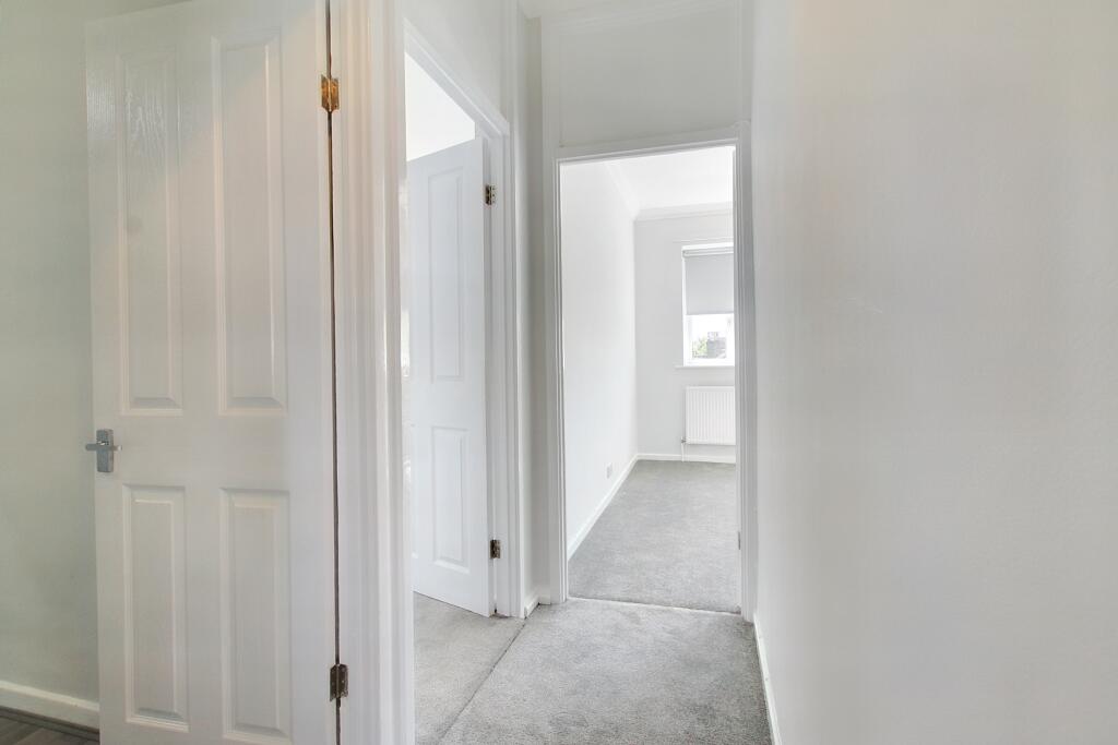 6.hallway.jpg