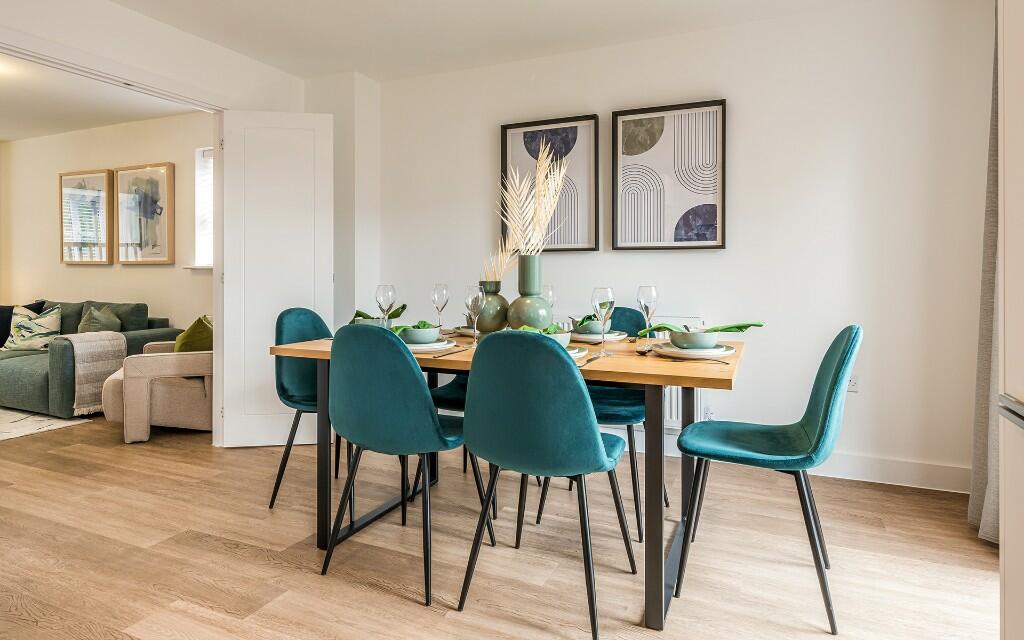 Similar Show Home