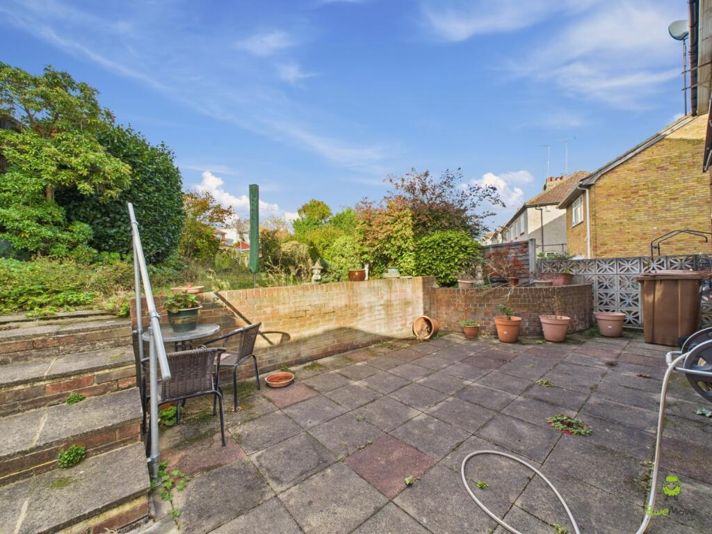 Presented by Clinton at EweMove Bexleyheath and Da