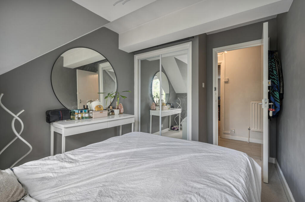 1317164-3-6866852...