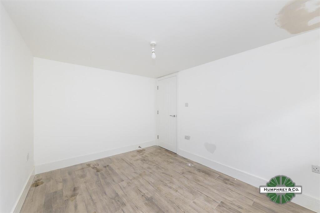 59B  Clifden Road - 03.jpg