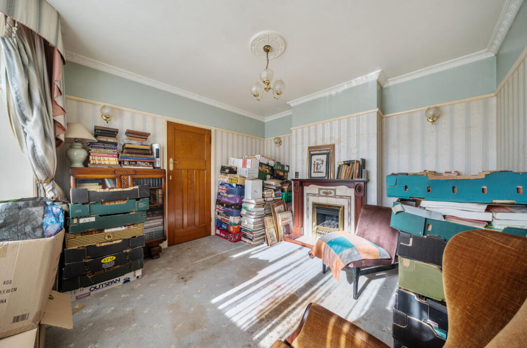 1370981-7-68fb633...