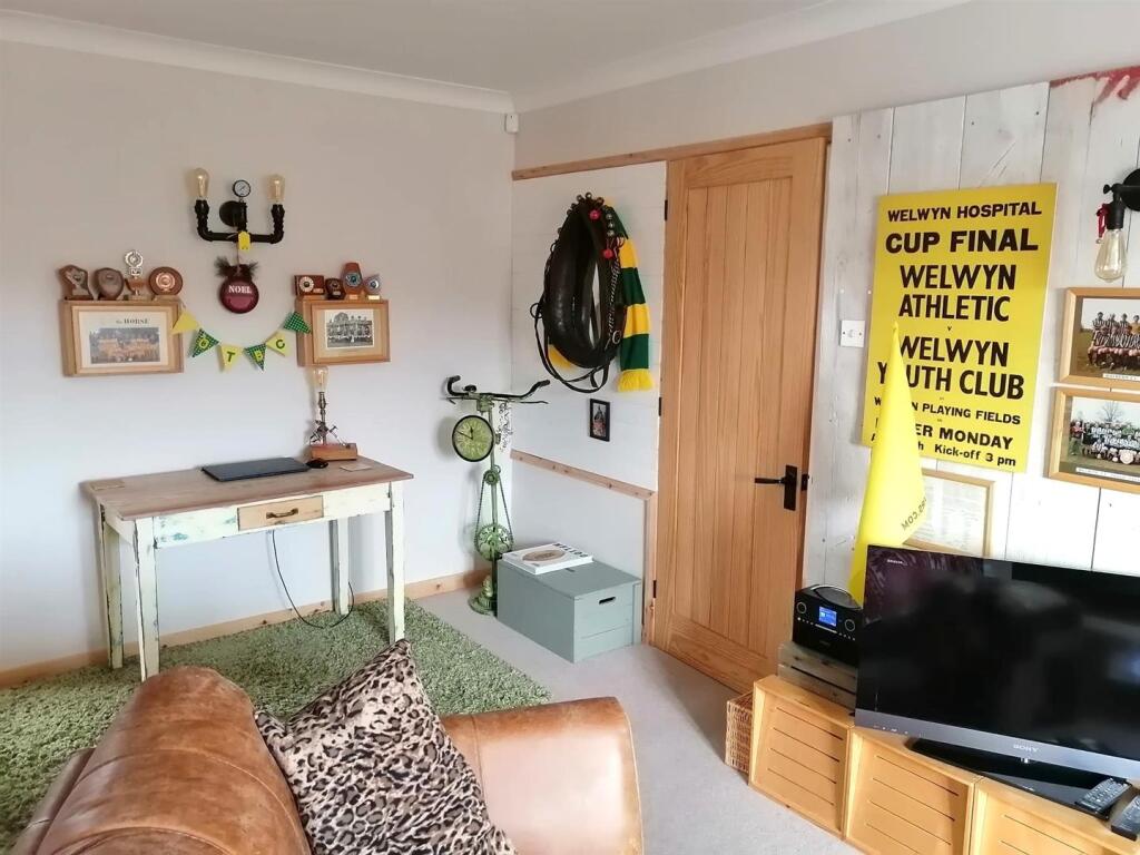 Living area Picture Two.jpg