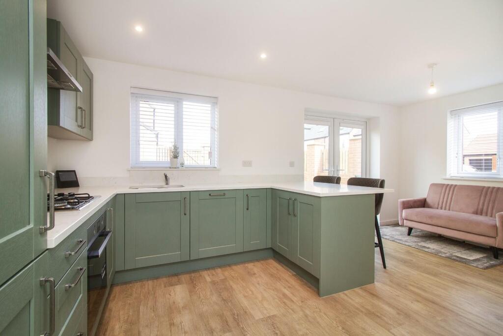 Kitchen / Dining Room