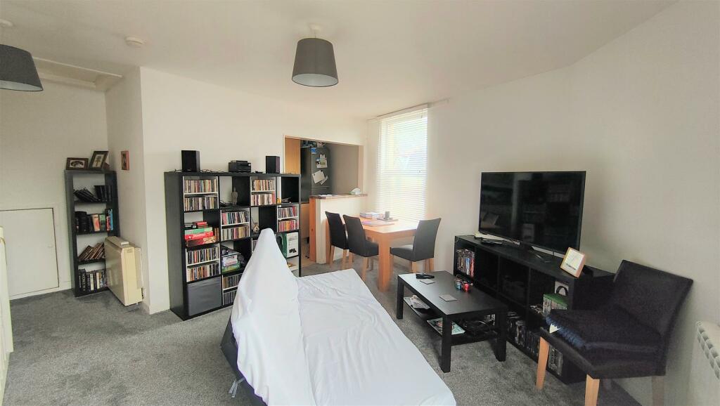 Living Area.jpg