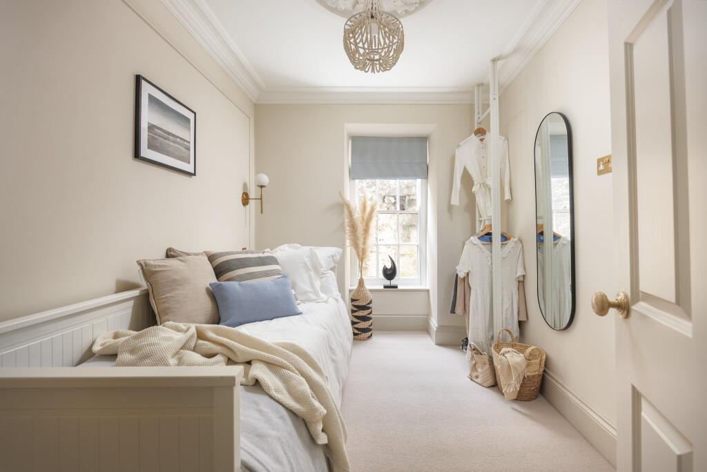 emma_place_lower_gro