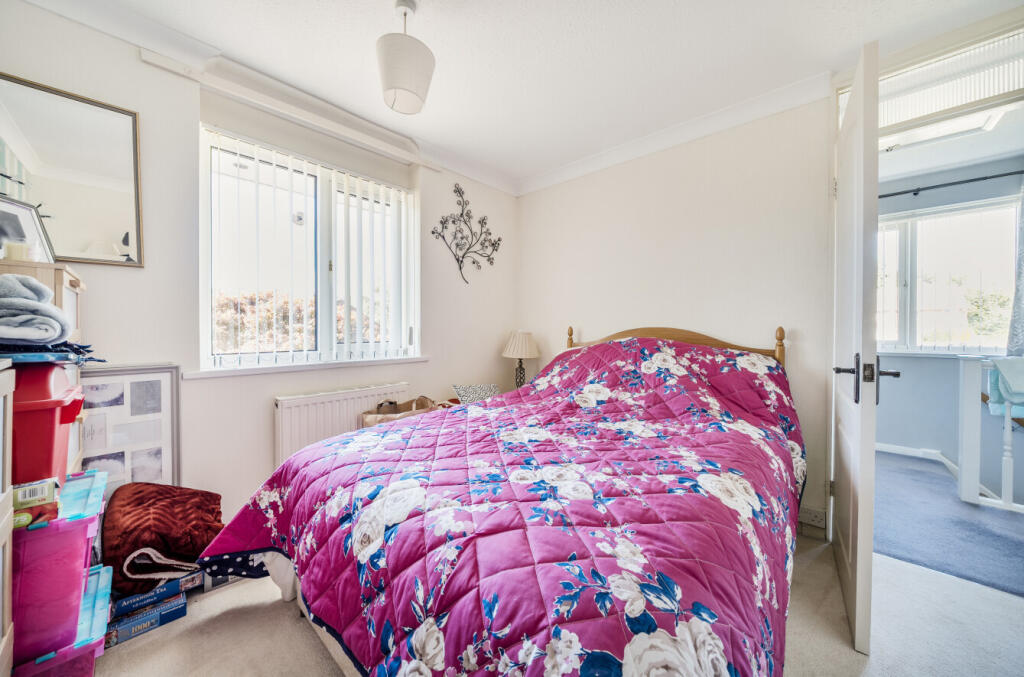 1354358-9-68d2944...