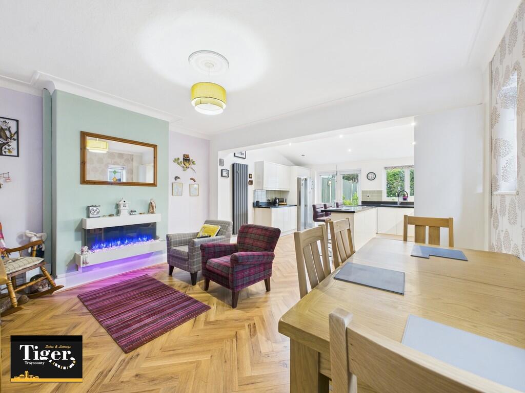 CAM03440G0-PR0302...