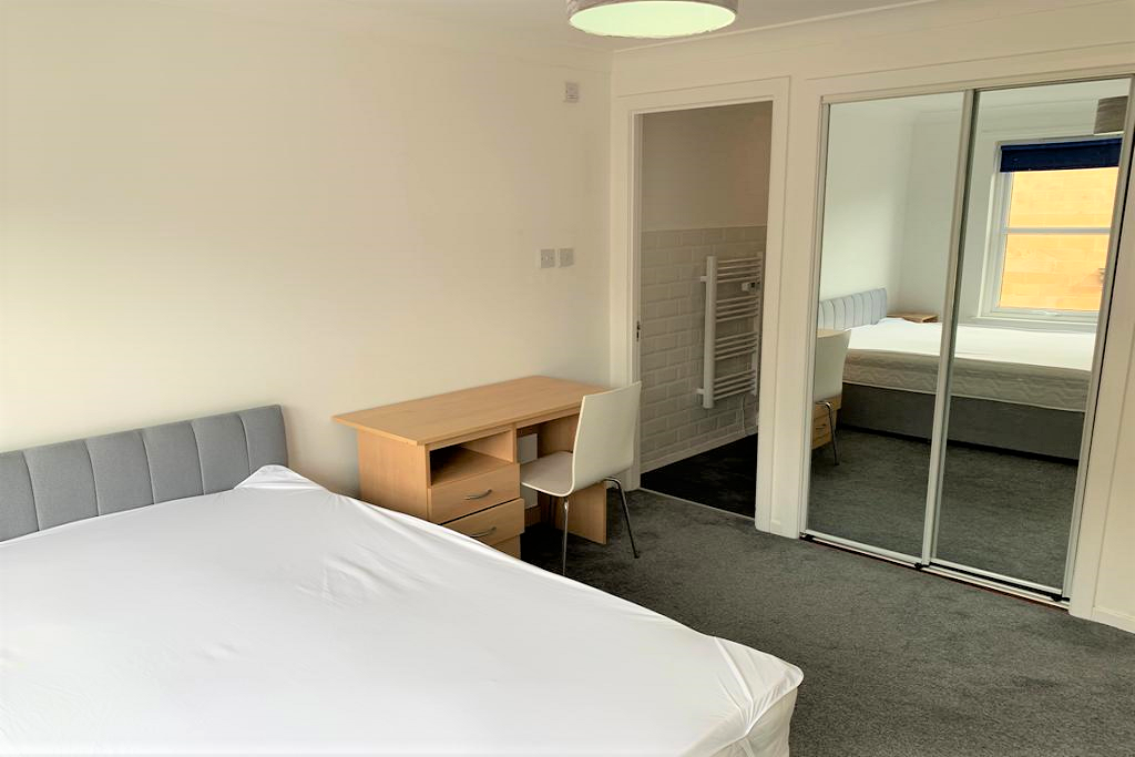 BEDROOM 1