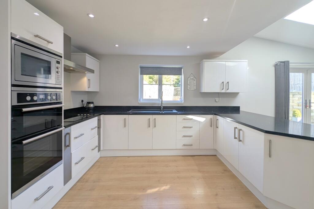 Wndermere Rise Ewemove Brighouse (25)