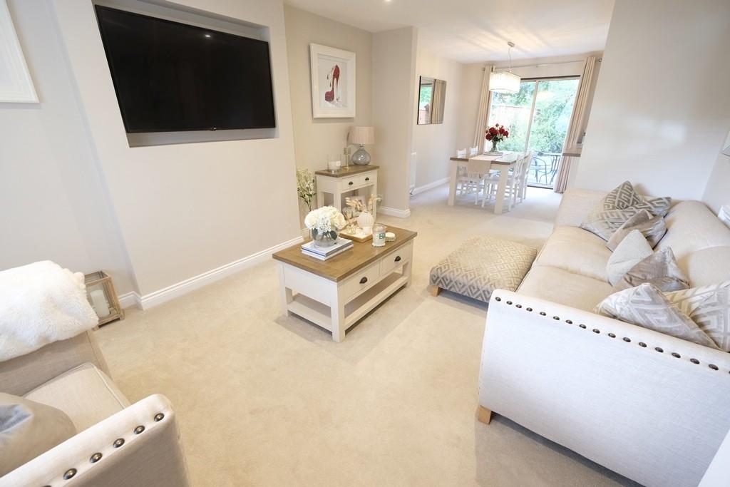 OPEN PLAN ROOM