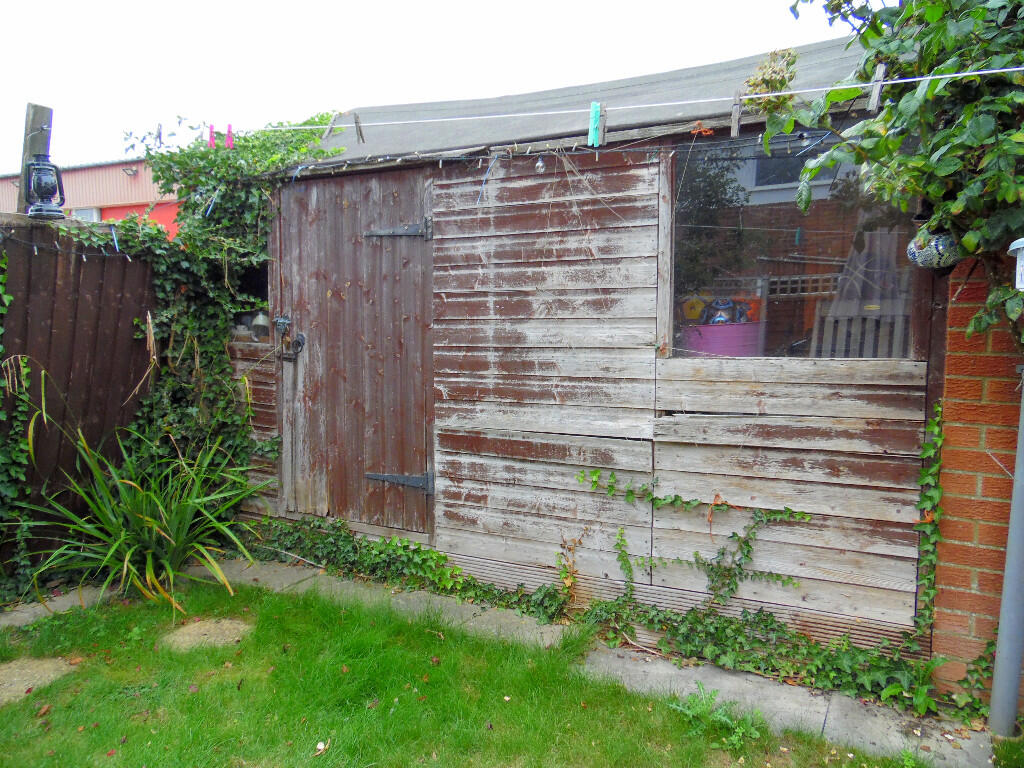 GARDEN SHED