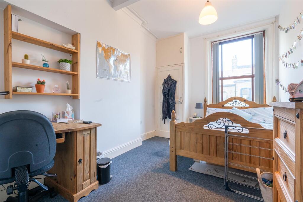 Bedroom 4_.jpg