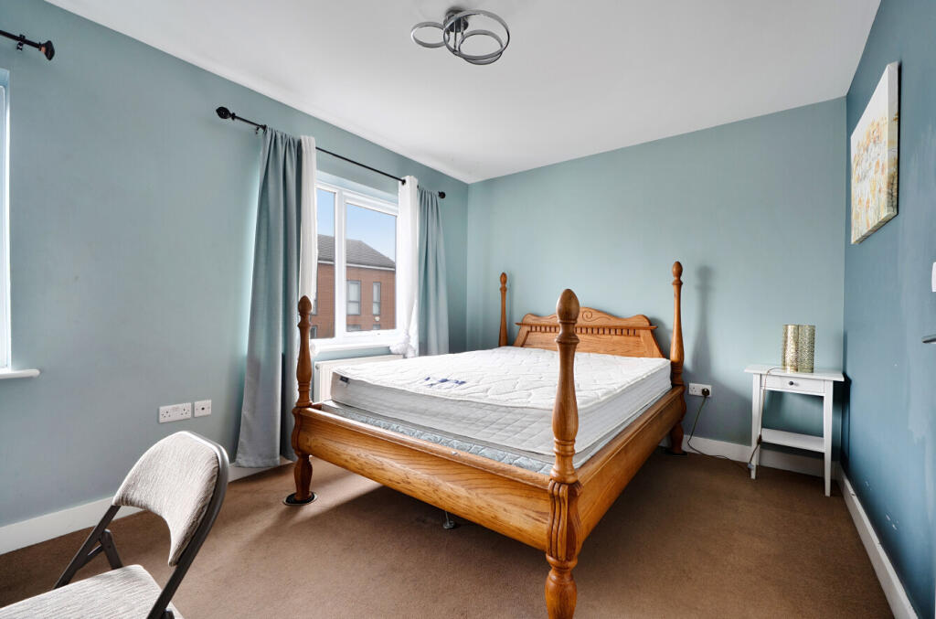 1365880-3-68ed207...