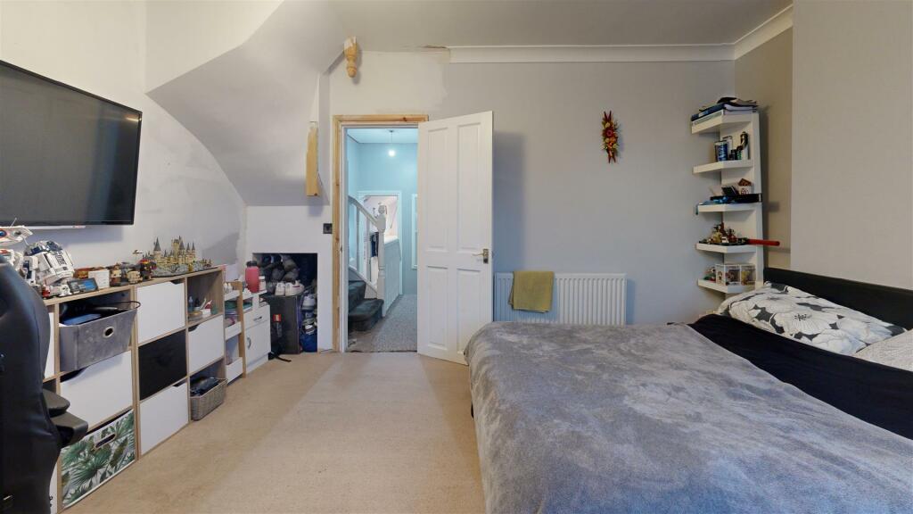 30-Gallwey-Road-Bedroom 4.jpg