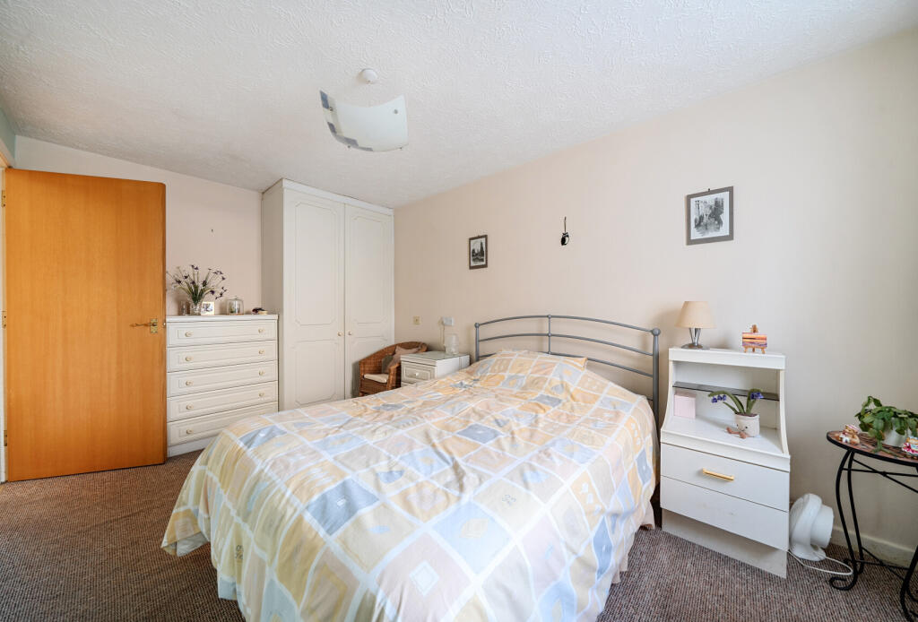 1350692-8-68c2923...