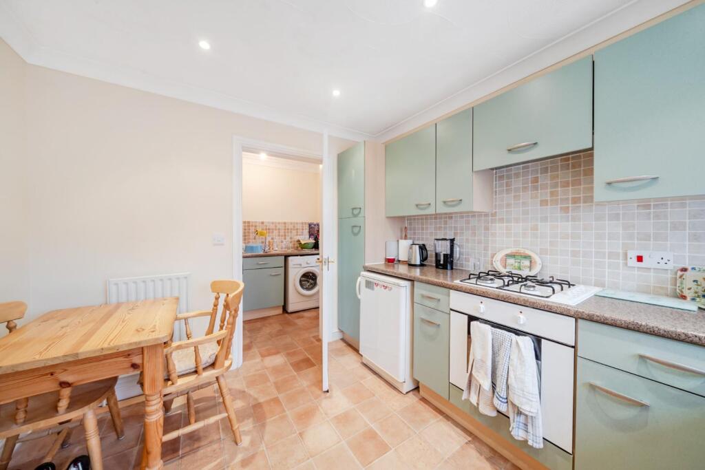 KITCHEN BREAKFAST.jpg