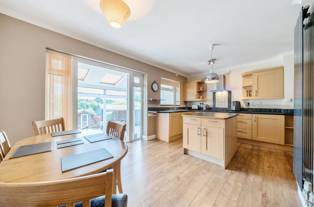 1306897-12-68488b...