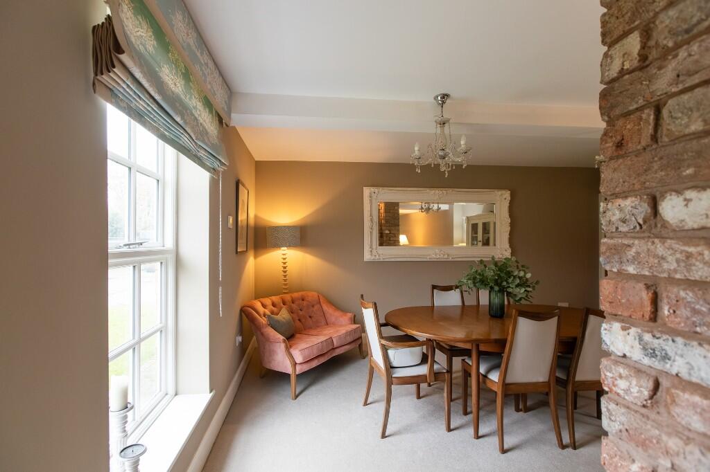 Thornton Common Road, CH63