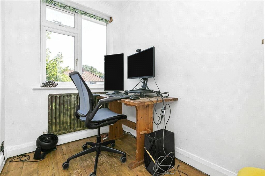 Bedroom/Study