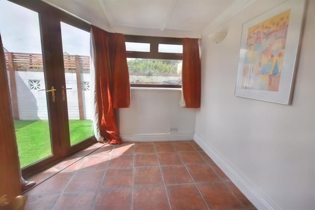 Sun Room.jpg