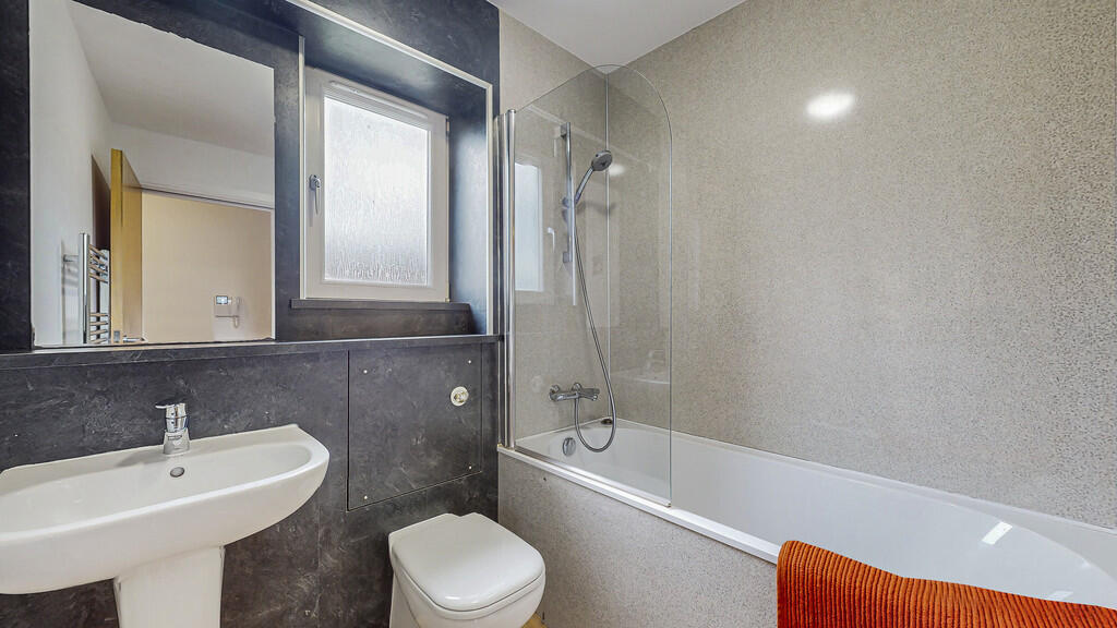 52-print-166 Quee...