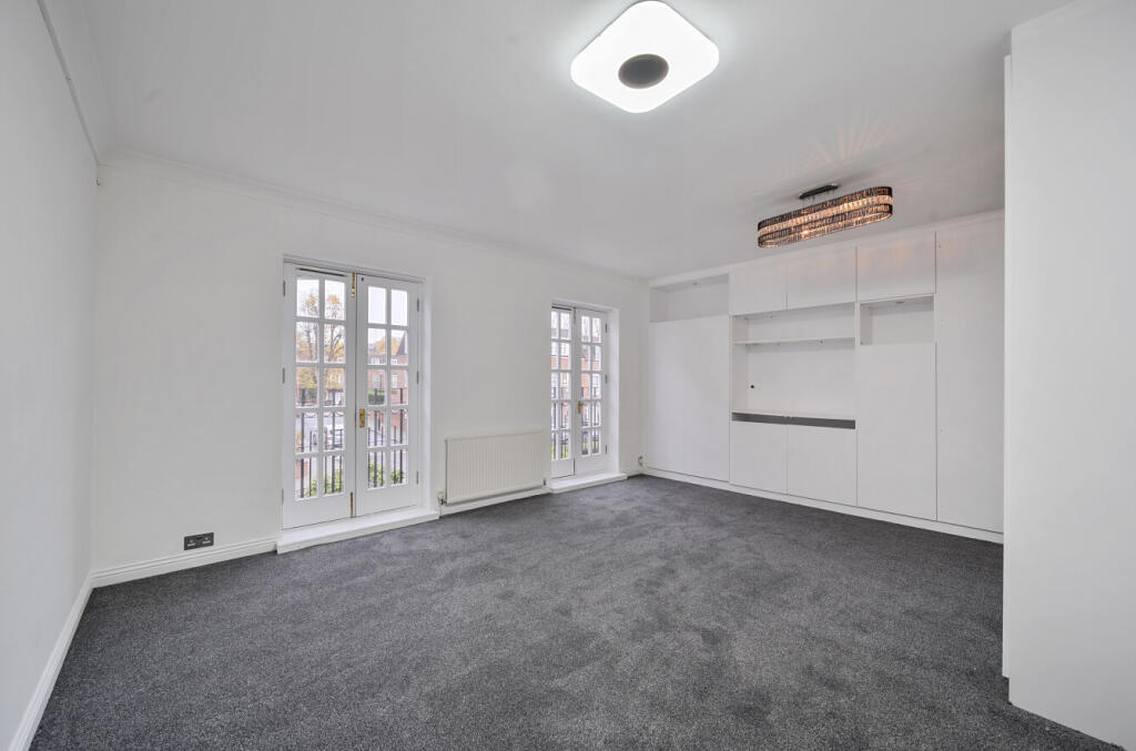 1373570-5-6907cc8...