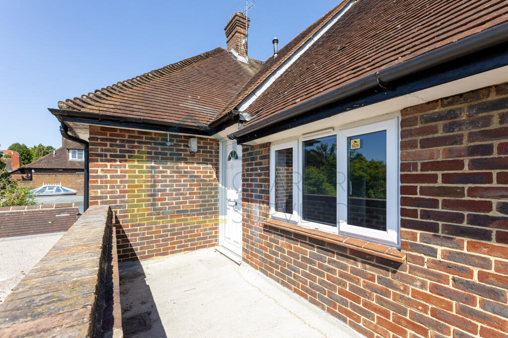 Station Approach 12A (11 of 13)