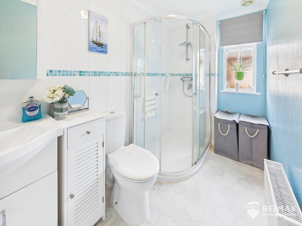 Shower Room.jpg