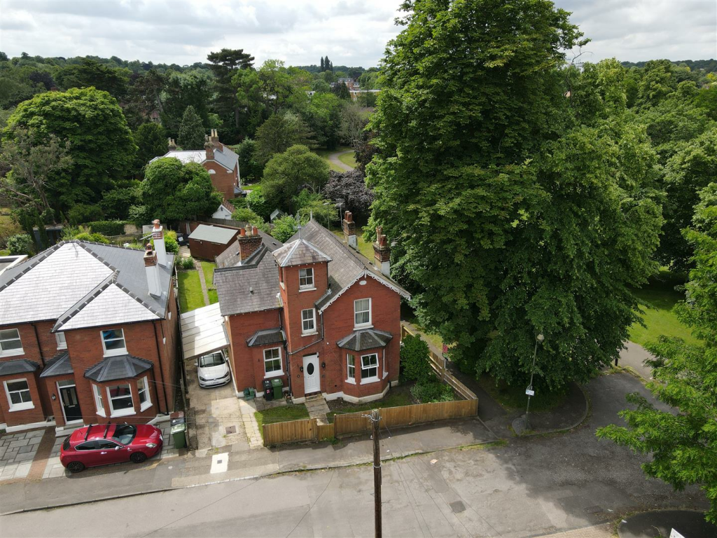 19 Ladbroke Road.png