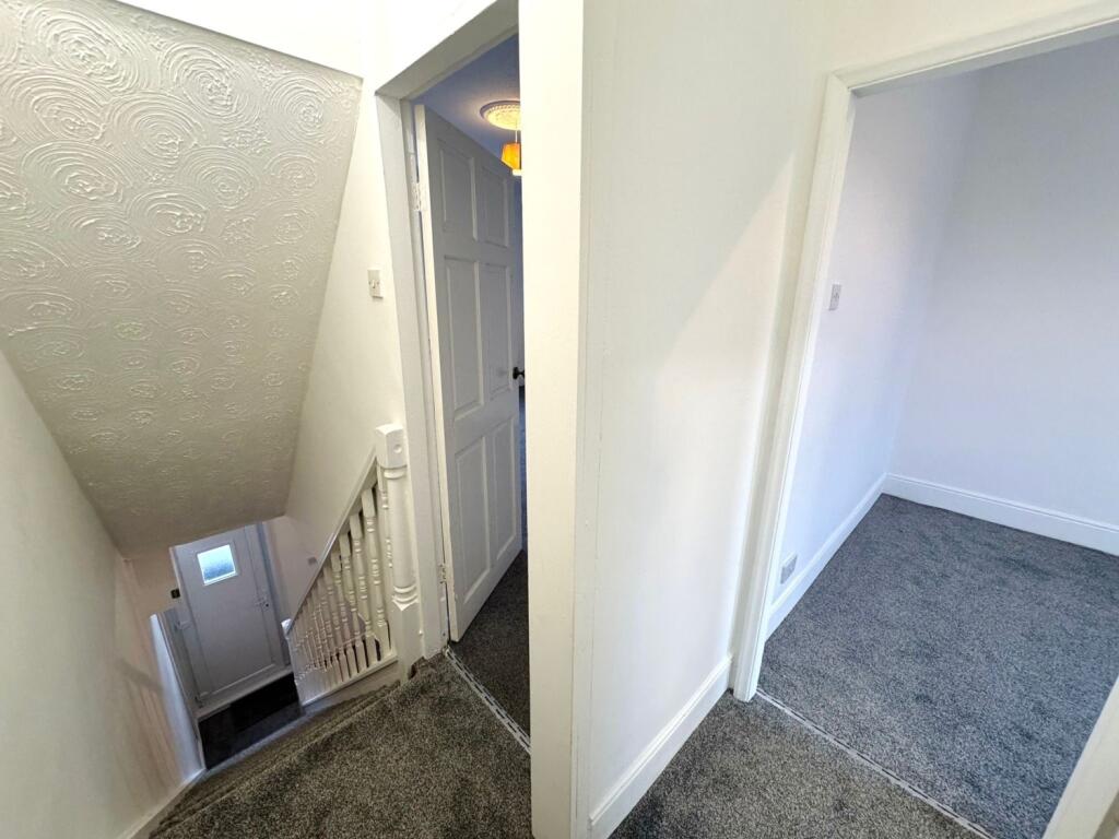EASINGTON11