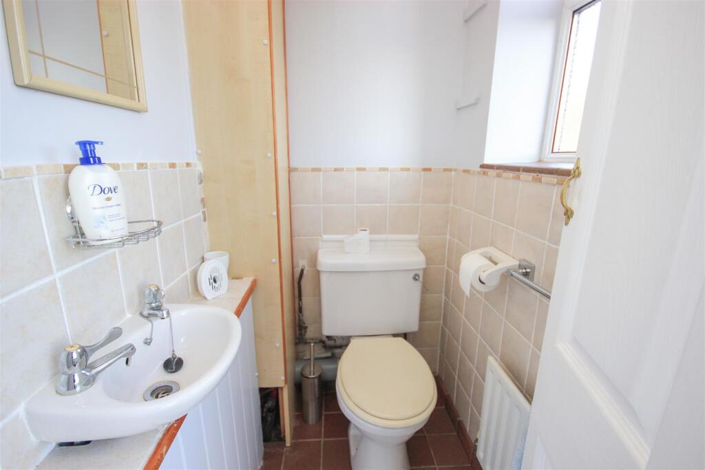 cloakroom..jpg