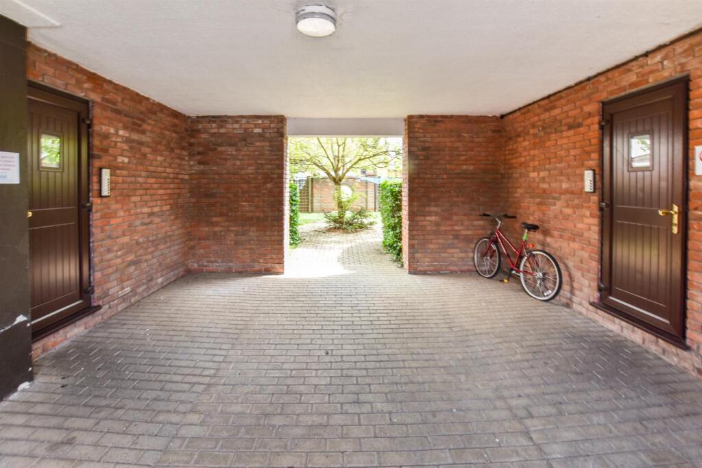 Communal Area