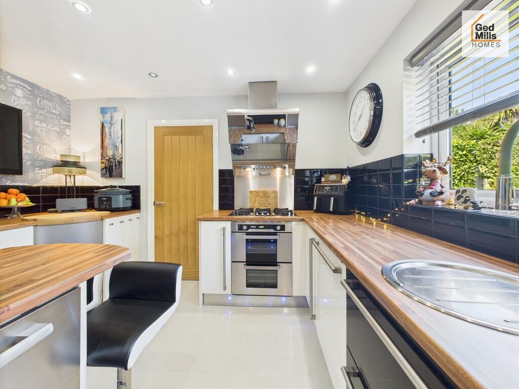 CAM04261G0-PR0086...