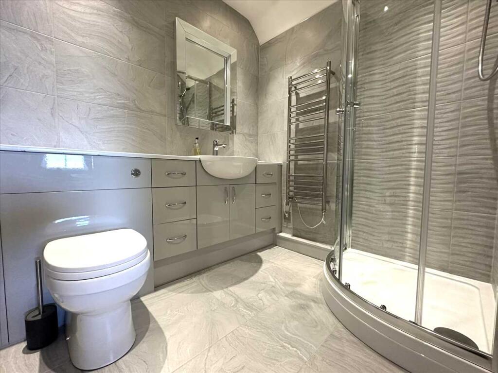 Ensuite Shower Room