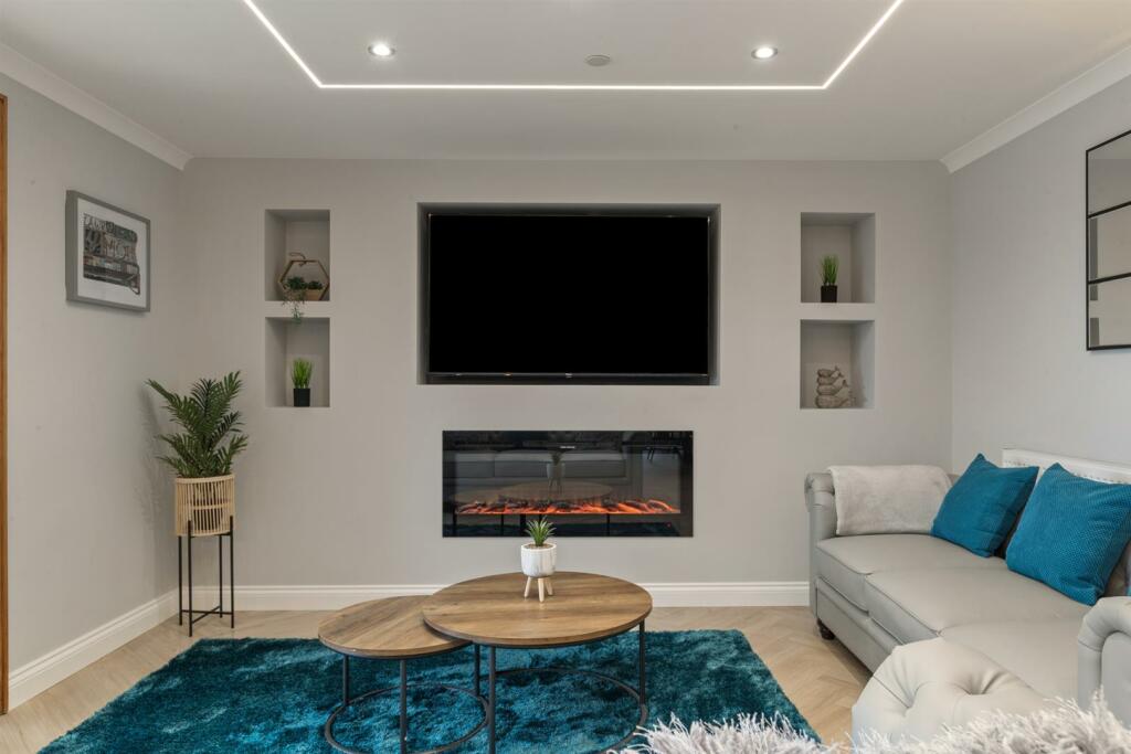 4 Bevlin Hall Saundersfoot -   Final Edits_-14.jpg