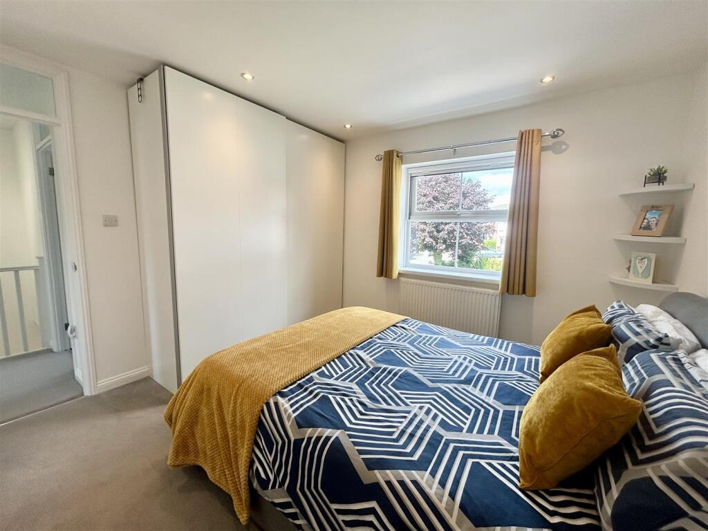Bedroom 1.jpeg