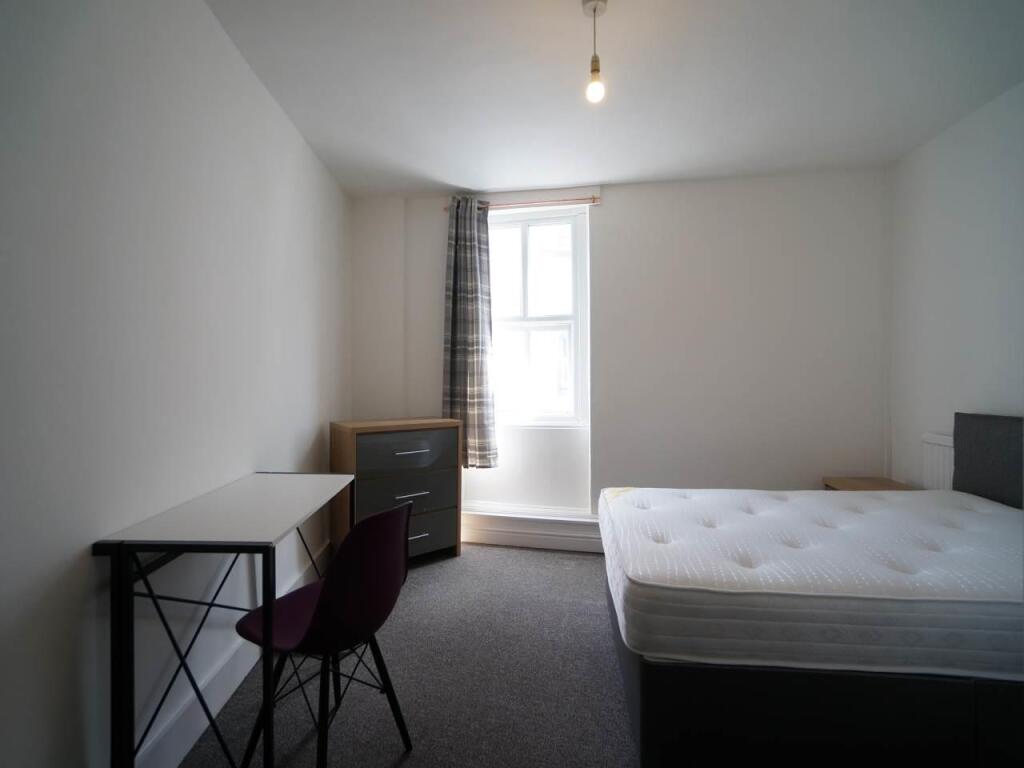 Bedroom 2.JPG